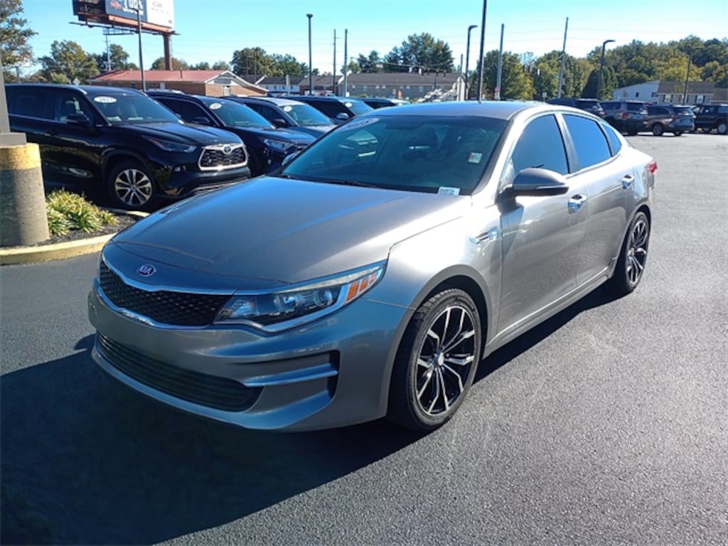 Used 2018 Kia Optima LX Sedan