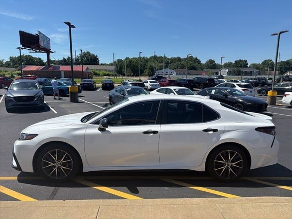 Certified 2022 Toyota Camry SE Sedan