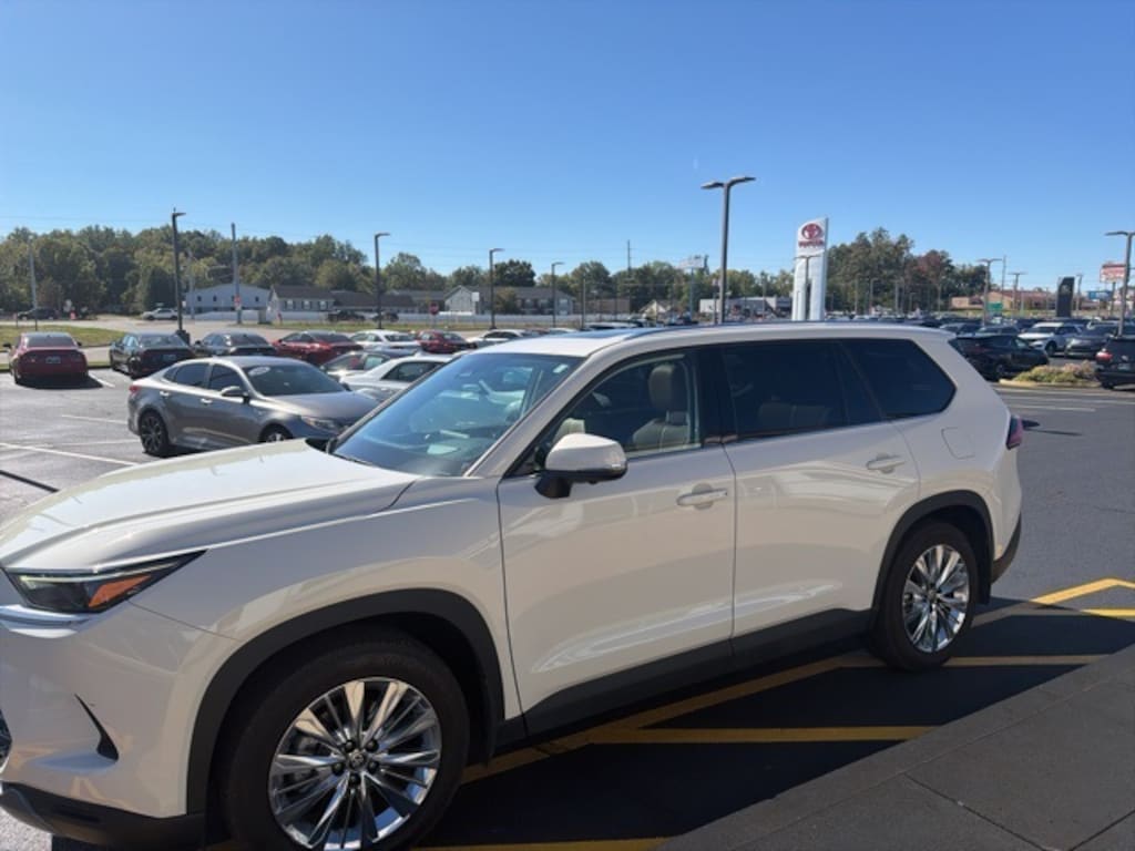 Used 2024 Toyota Grand Highlander Platinum SUV