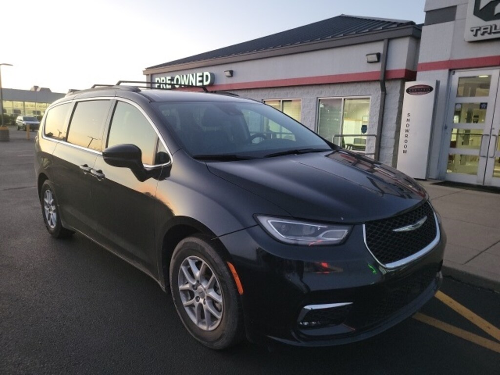 Used 2022 Chrysler Pacifica Touring L Van Passenger Van