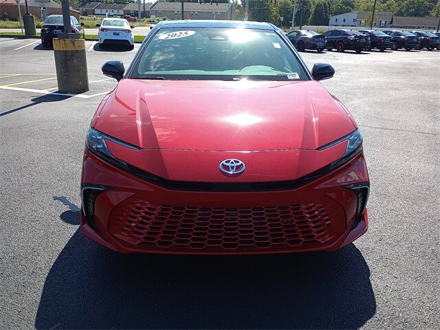 2025 Toyota Camry XSE photo 2