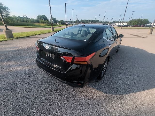 2025 Nissan Altima SV - Photo 5
