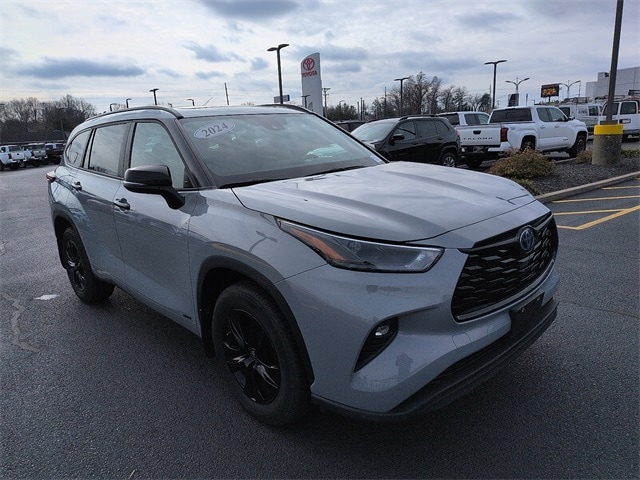 2024 Toyota Highlander XLE Nightshade's photo