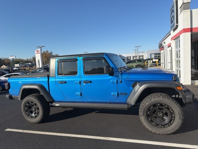 2020 Jeep Gladiator Sport S's photo