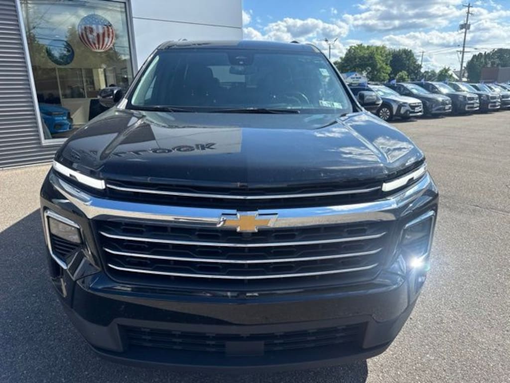 Certified 2025 Chevrolet Traverse LT SUV