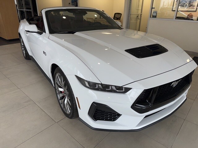 2024 Ford Mustang GT Premium Convertible photo 4