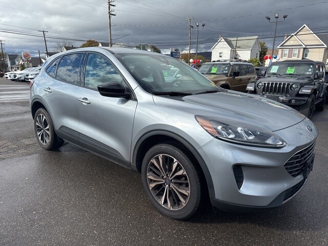 2022 Ford Escape SE photo 4