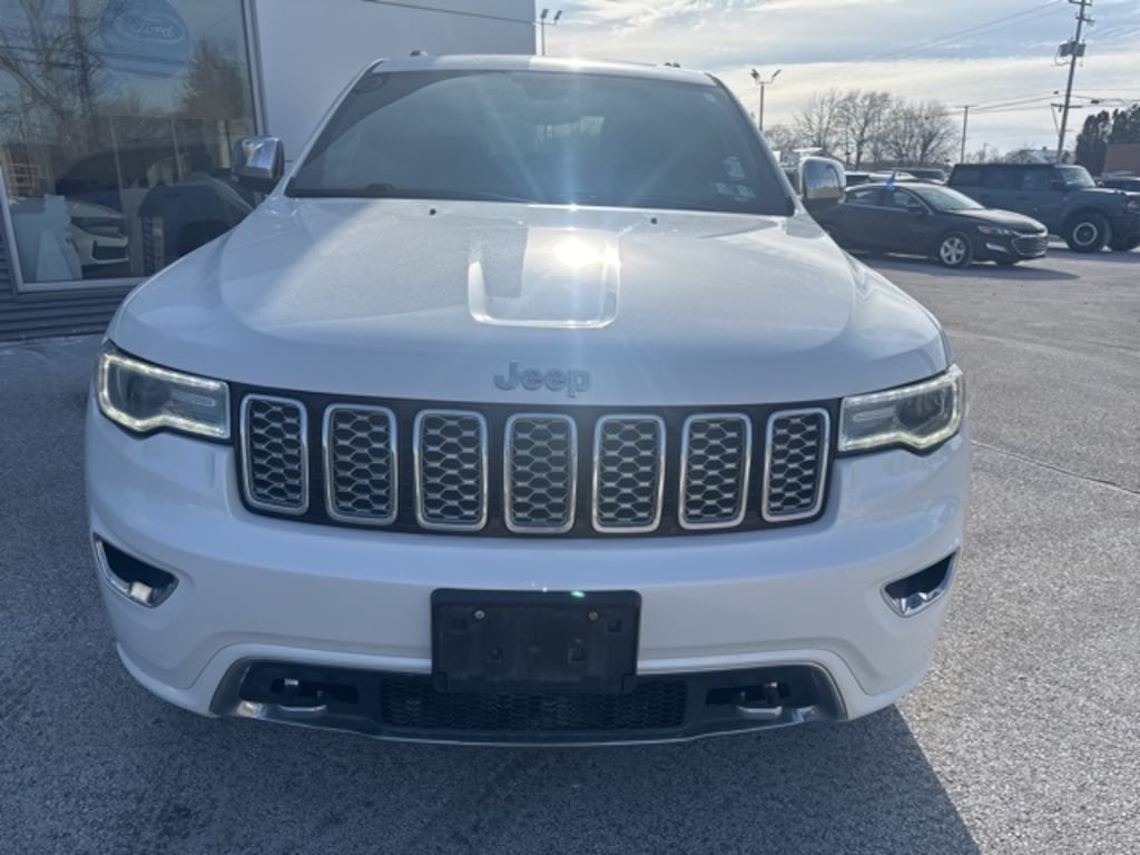 Used 2017 Jeep Grand Cherokee Overland SUV
