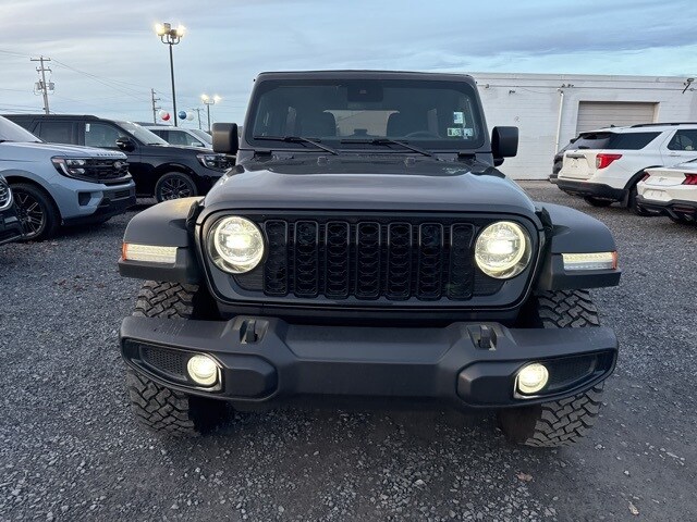 2024 Jeep Wrangler Willys photo 3