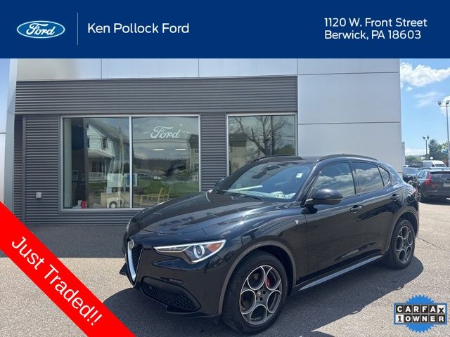 2022 Alfa Romeo Stelvio Ti AWD's photo
