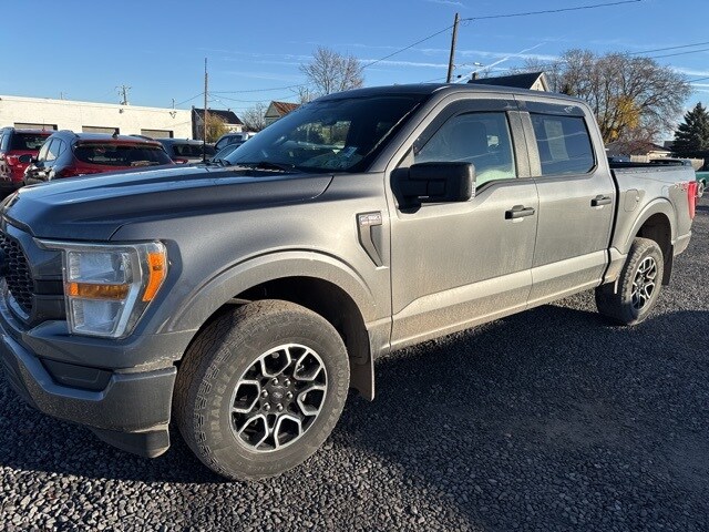 2022 Ford F-150 XL photo 2