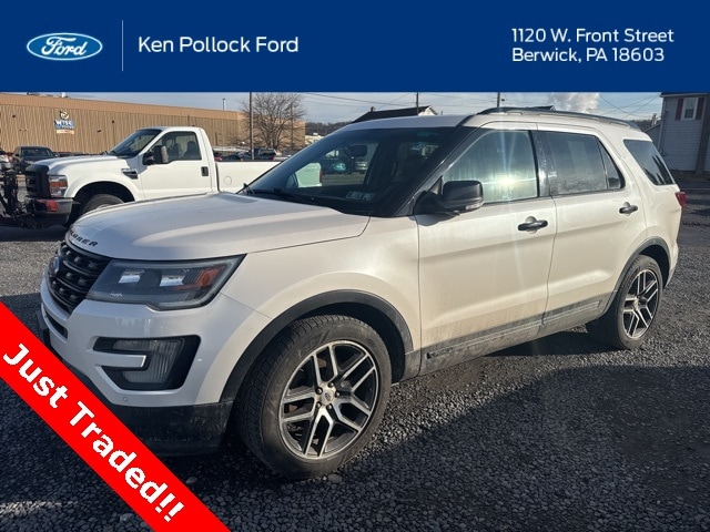2017 Ford Explorer Sport's photo