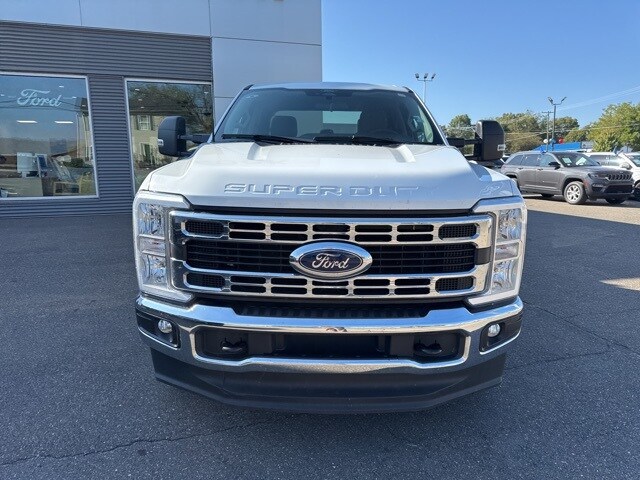 2024 Ford F-250 photo 3
