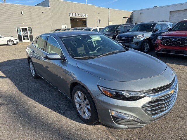 2024 Chevrolet Malibu 1LT photo 4