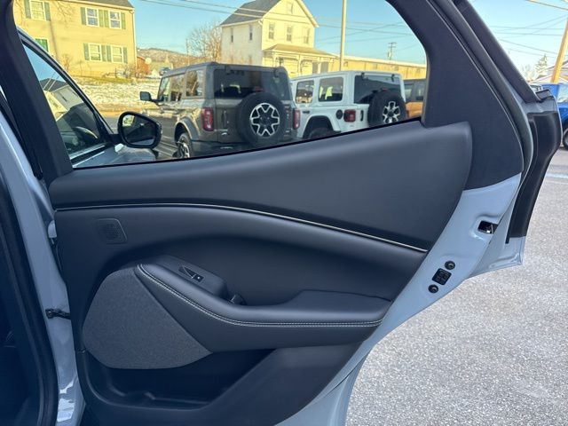 2025 Ford Mustang Mach-E Premium - Photo 49