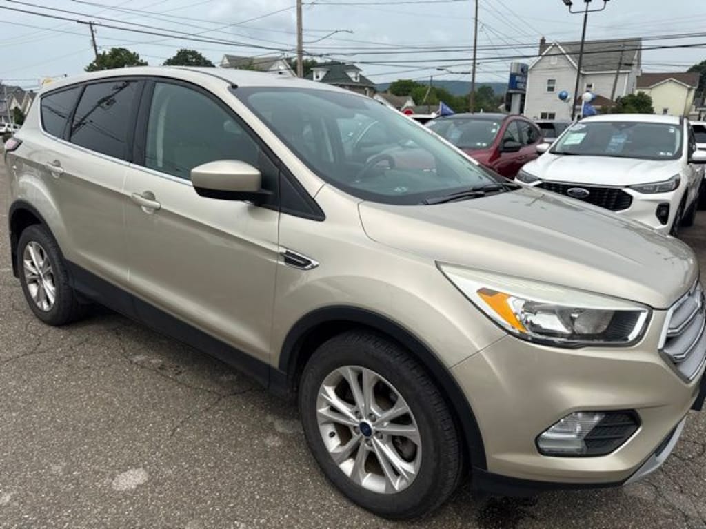 Certified 2017 Ford Escape SE SUV