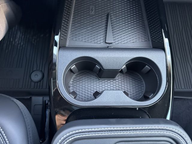 2025 Ford Mustang Mach-E Premium - Photo 37