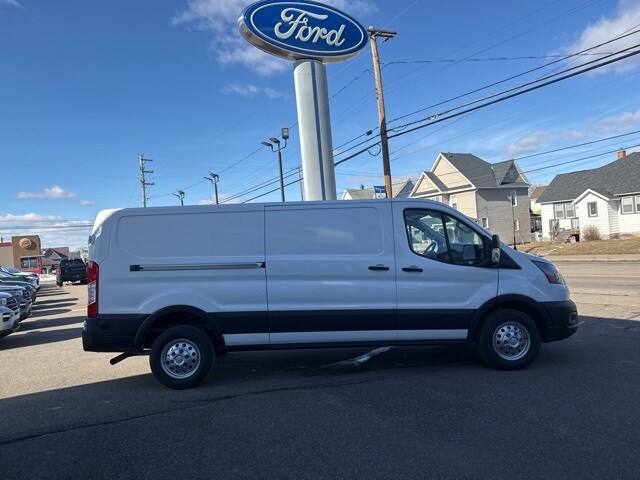 2024 Ford Transit photo 4