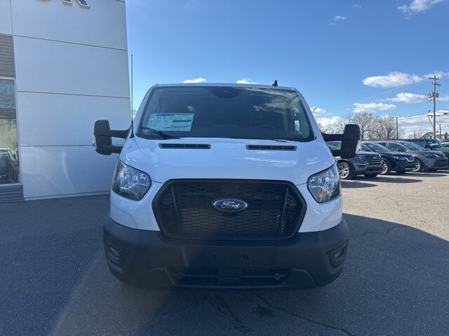 2024 Ford Transit photo 3