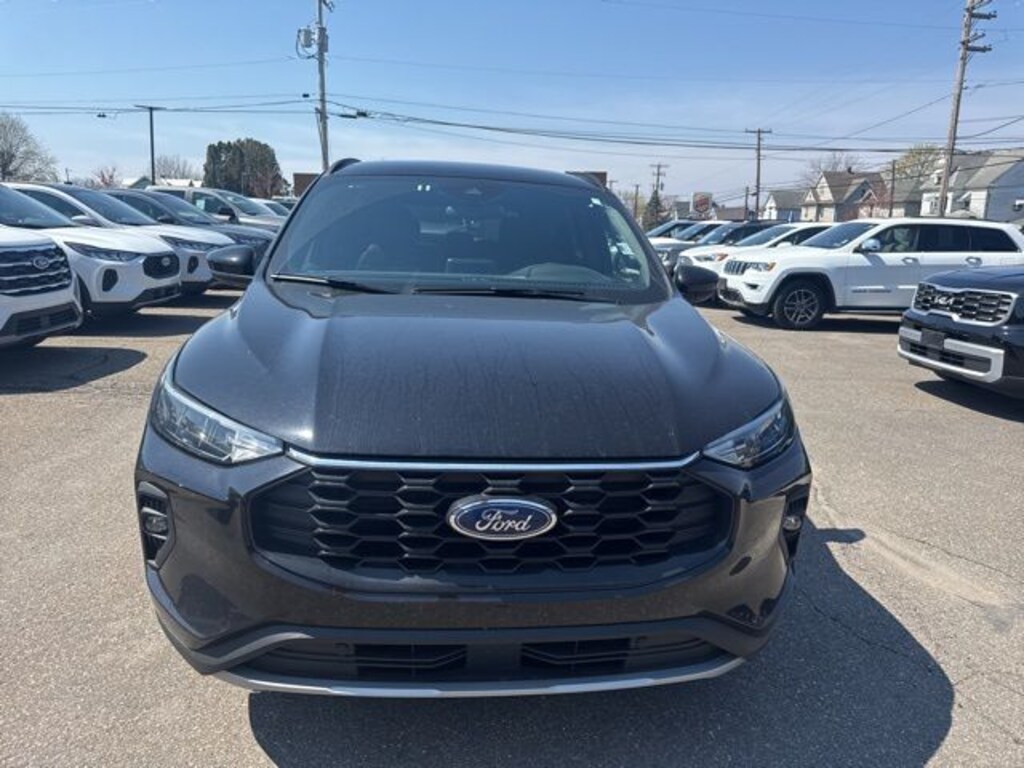 Certified 2025 Ford Escape ST-Line Select SUV