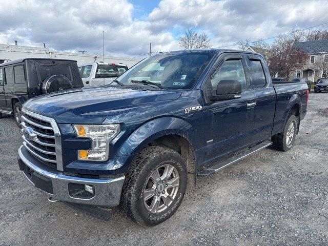 2017 Ford F-150 XLT photo 2