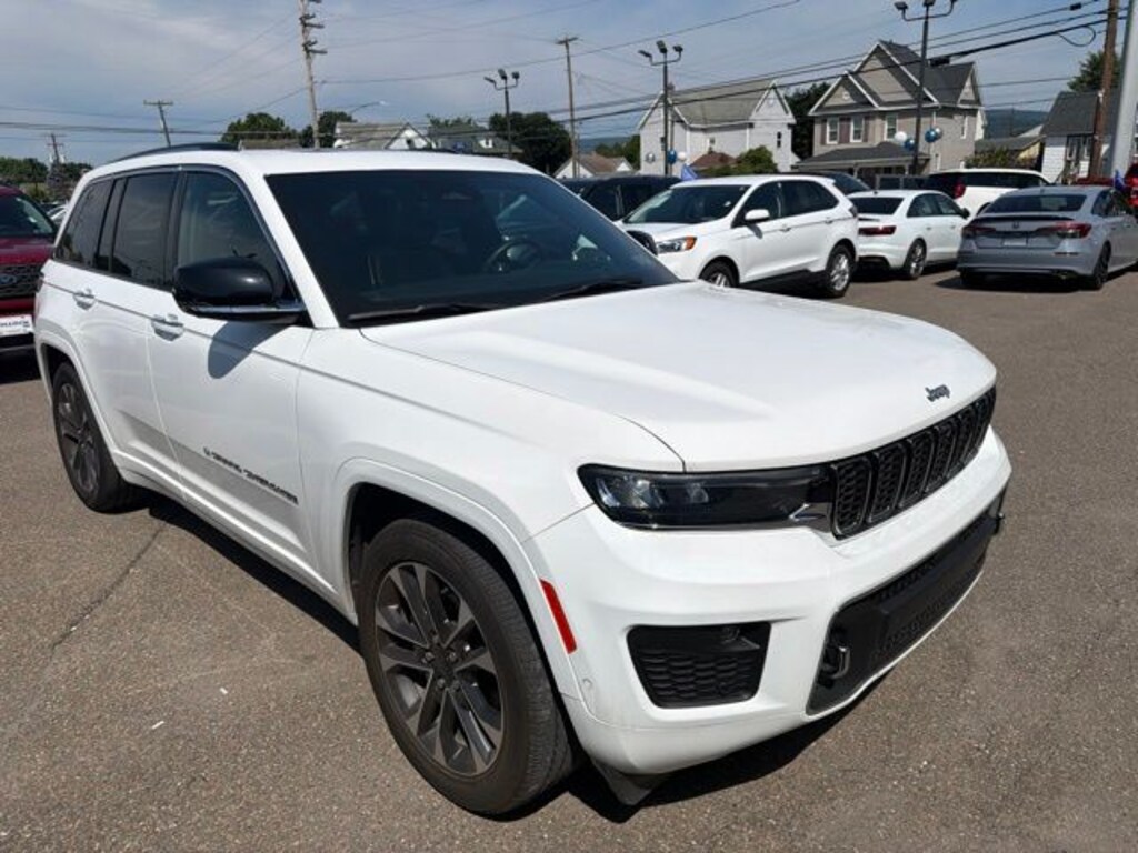 Used 2023 Jeep Grand Cherokee Overland SUV