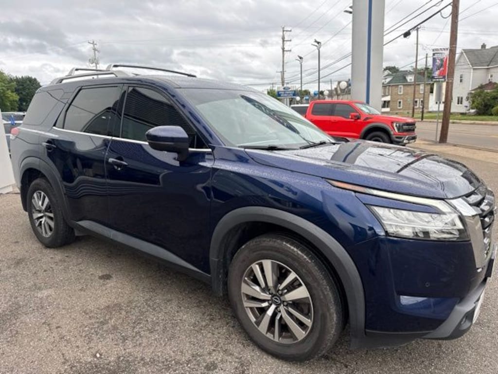 Certified 2022 Nissan Pathfinder SL SUV