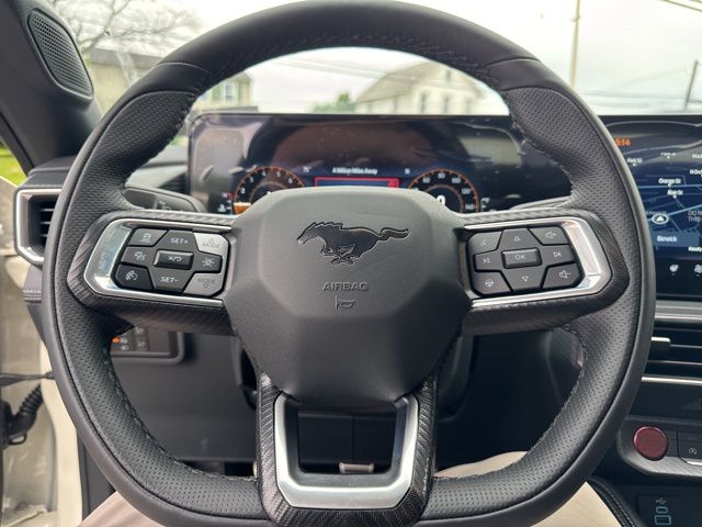 2025 Ford Mustang GT Premium Convertible - Photo 21