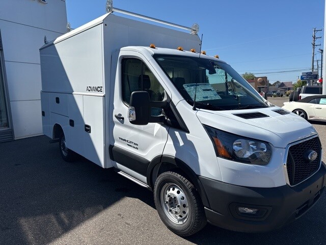 2025 Ford Transit photo 4