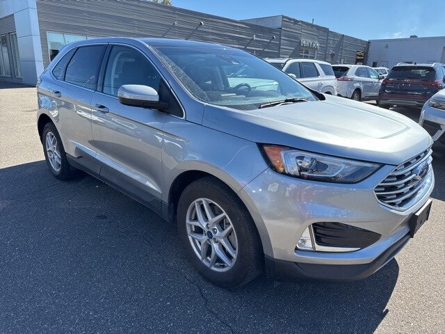 2021 Ford Edge SEL photo 4