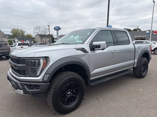 2021 Ford F-150 Raptor photo 2