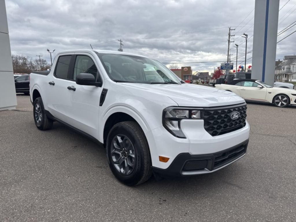 New 2025 Ford Maverick XLT Truck