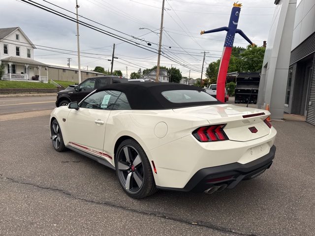 2025 Ford Mustang GT Premium Convertible - Photo 8