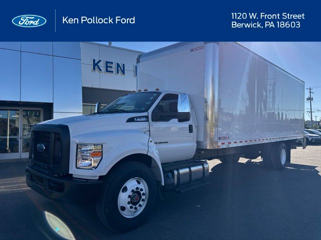 Ford F-750SD