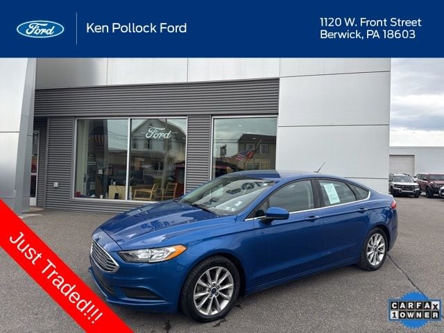 2017 Ford Fusion SE FWD's photo