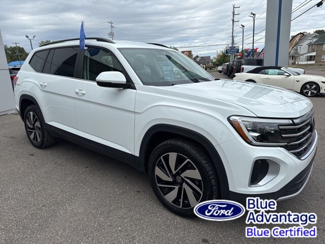 2024 Volkswagen Atlas SE Technology photo 2