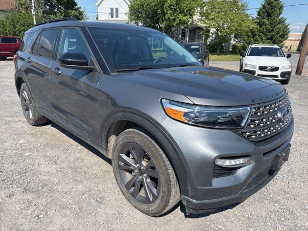 Used 2024 Ford Explorer XLT SUV
