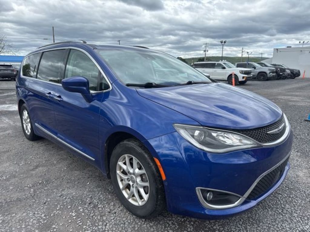 Certified 2020 Chrysler Pacifica Touring L Minivan/Van