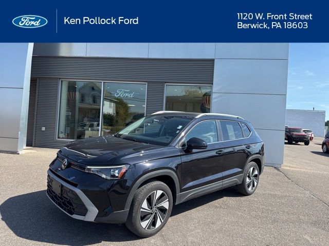 2025 Volkswagen Taos's photo