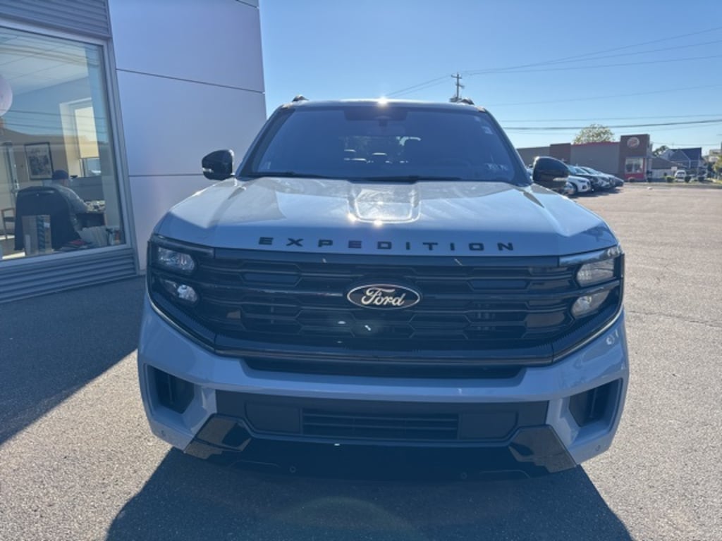 New 2025 Ford Expedition Platinum SUV