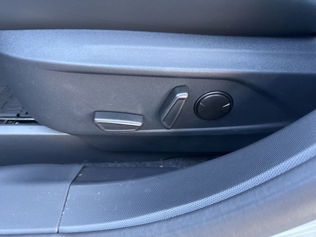 2025 Ford Mustang Mach-E Premium - Photo 29