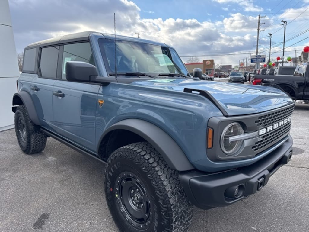 New 2025 Ford Bronco Badlands SUV