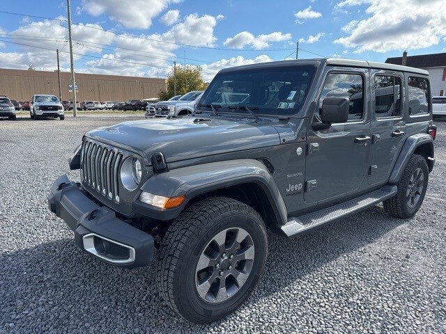 2019 Jeep Wrangler Unlimited Sahara photo 2