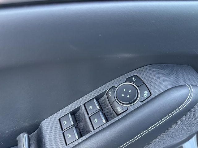 2025 Ford Mustang Mach-E Premium - Photo 25