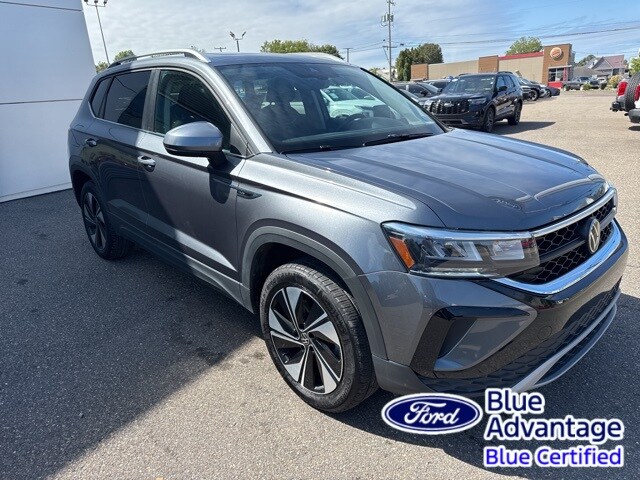2024 Volkswagen Taos SE photo 2