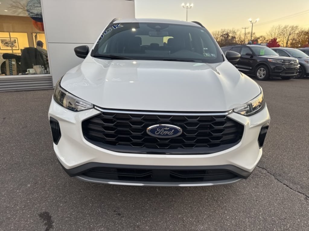 New 2025 Ford Escape ST-Line SUV