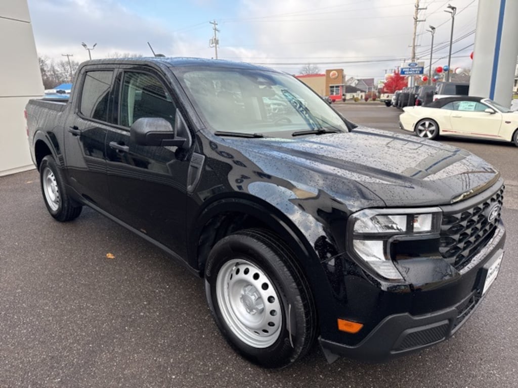 New 2025 Ford Maverick XL Truck