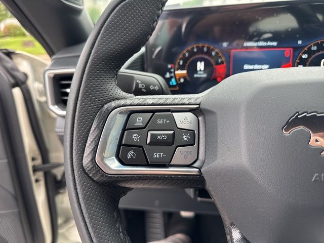 2025 Ford Mustang GT Premium Convertible - Photo 22
