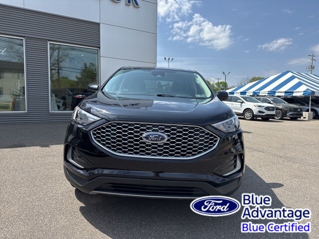 2024 Ford Edge SEL photo 2