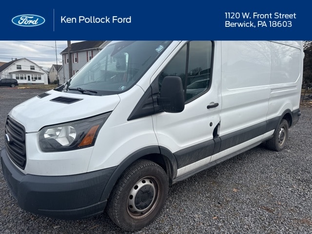 2016 Ford Transit Base's photo